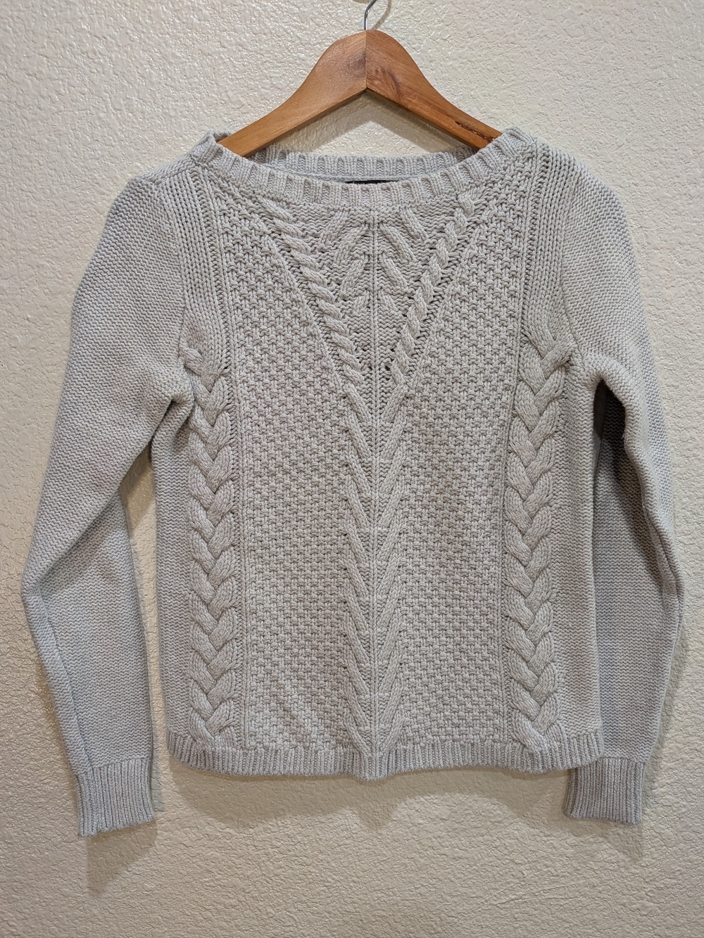 Banana Republic Sweater XS Light Gray Cable Knit Pullover Fisherman Cozy Preppy